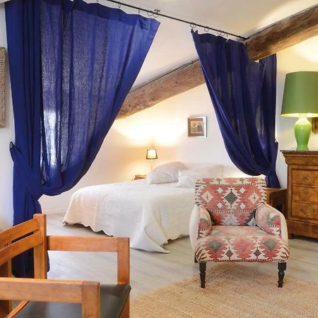 Apartmán La Tour Bouigas LʼIsle-sur-la-Sorgue Exteriér fotografie