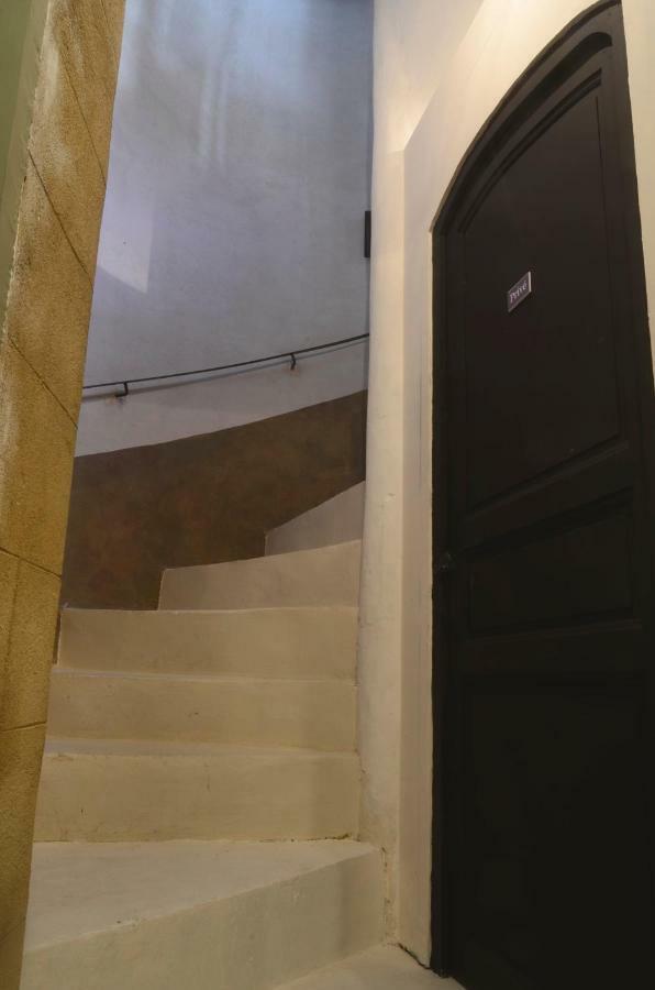 Apartmán La Tour Bouigas LʼIsle-sur-la-Sorgue Exteriér fotografie