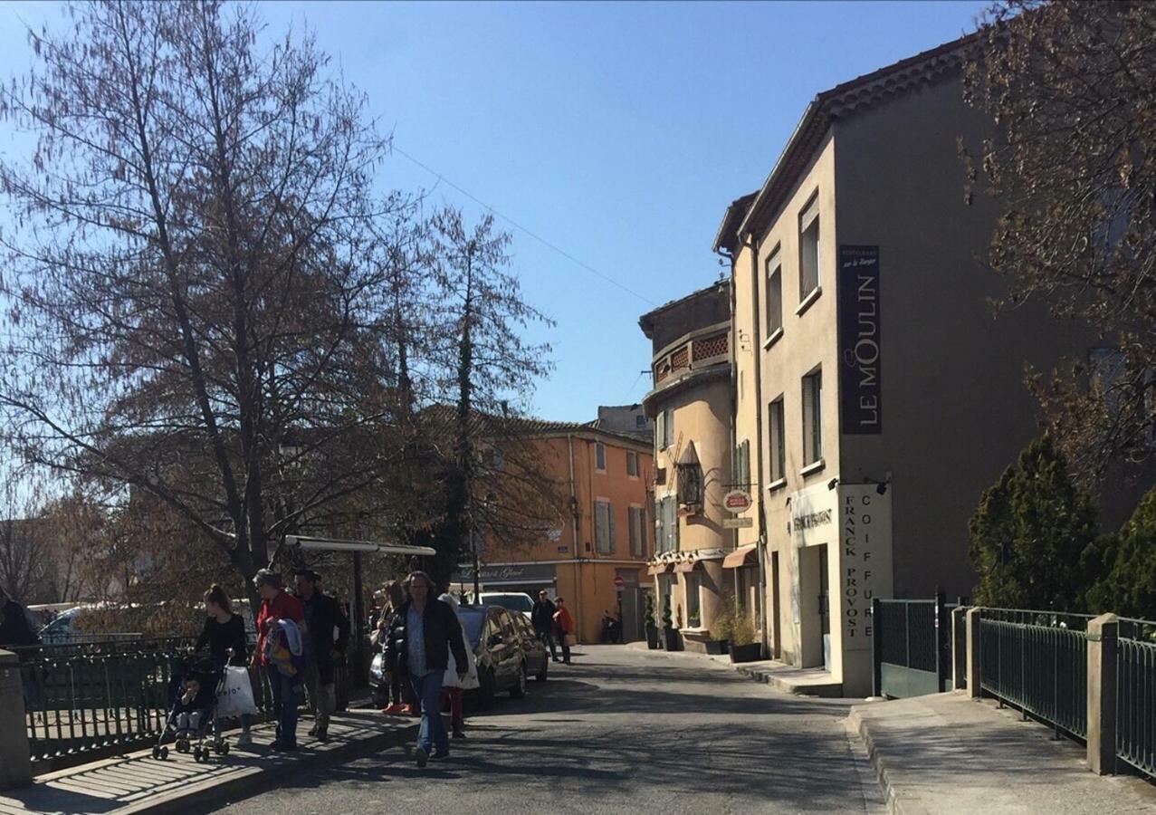 Apartmán La Tour Bouigas LʼIsle-sur-la-Sorgue Exteriér fotografie